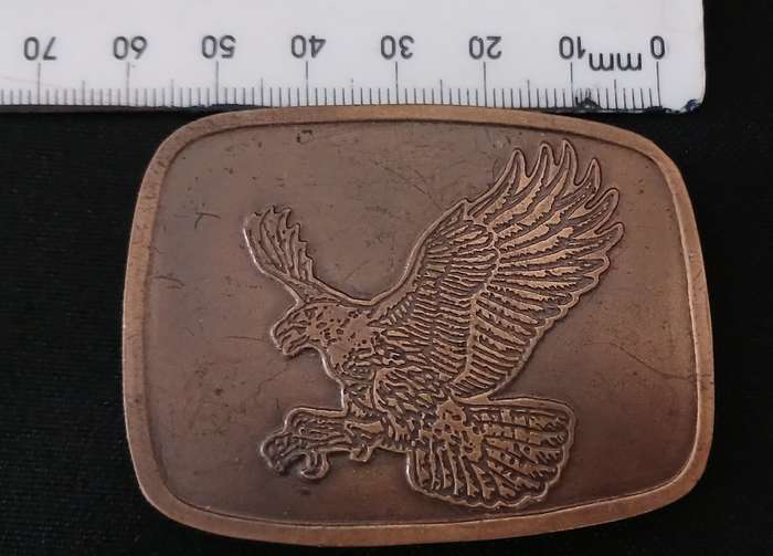 BELT BUCKLE WITH EAGEL                           V31