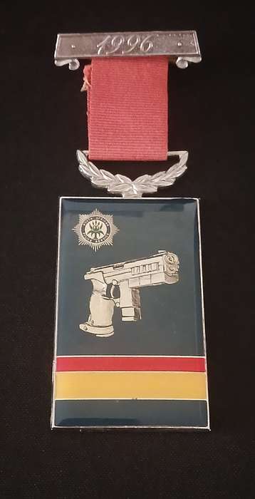 South African Police Pistol / Marksman Medal 1996               `` STUNNING `                V47