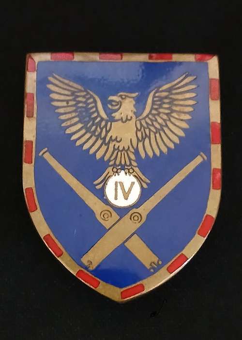 SADF 4 ARTILLERY REGIMENT SHOULDER FLASH      ENAMEL TYPE.  1ST ISSUE        V131
