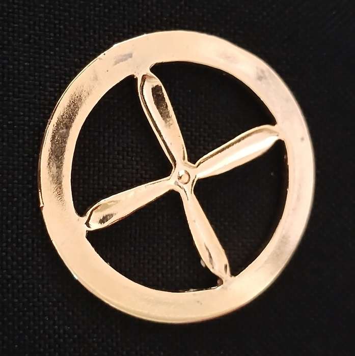 ROYAL AIR FORCE APPRENTICE PROPELLER SLEEVE / ARM BADGE ( Sewn On Badge )  C8