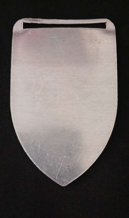 POLICE FORCE OF MOZAMBIQUE METAL ARM FLASH               C46