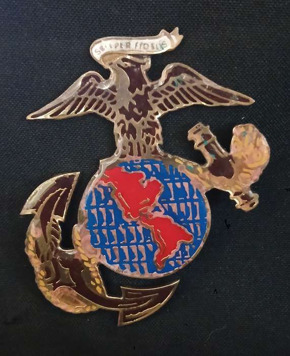 US MARINE CORPS SEMPER FIDELIS PLAQUE BADGE            C78