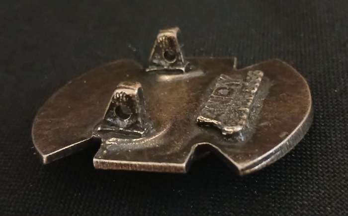 ANGOLA WAR VETERAN BROTHERHOOD BADGE                     C82