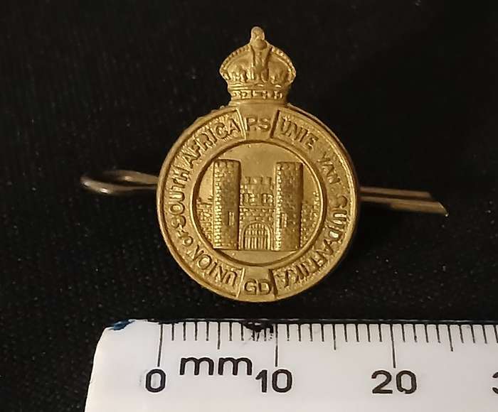 UNION OF SOUTH AFRICA PRISON SERVICE BADGE                   C94