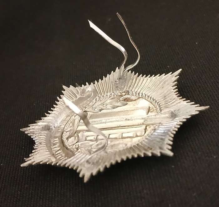 DUTC NETHERLANDS POLICE RANKS WITH BULLION WIRE AND CAP BADGE ( Note Condition )     K17
