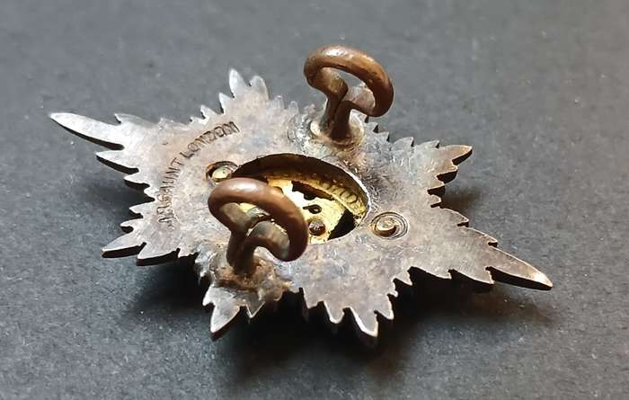 WW2  WORCESTERSHIRE REGIMENT OFFICER`S CAP BADGE             R54