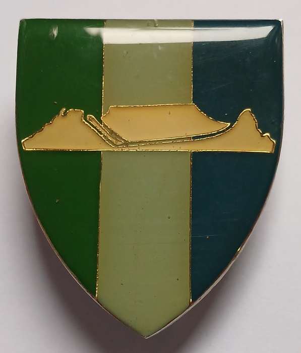 SADF Western Province Signal Unit Shoulder Flash ( Gold Line Round White Mountain )          MM8