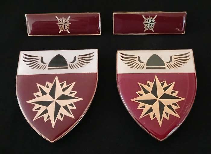 4 Special Forces Regiment Shoulder Flashes With Command Bars             L9