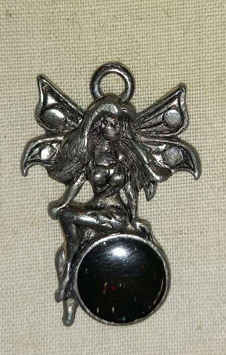 Fairy pendant 3 x 2 cm