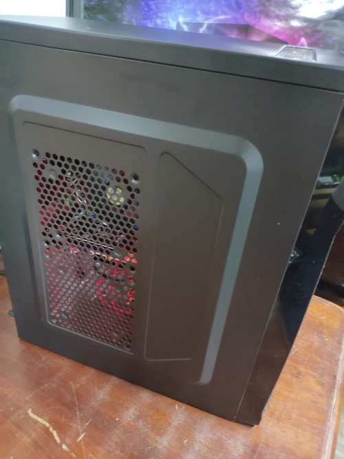 Intel Core i5**Nvidia Graphics Card GT730**8GB Ram**500GB Storage**Windows 10