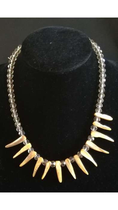 Yellow/orange and beige shell necklace