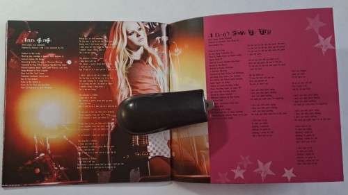 CD  Avril Lavigne  - The best damn thing  - 2007