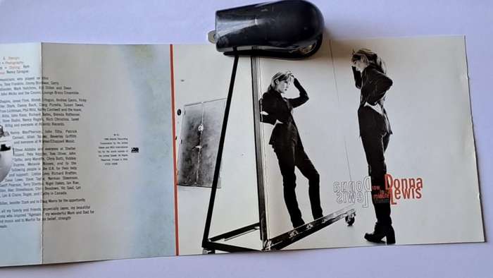 CD  Donna Lewis -  Now in a minute  -  1996