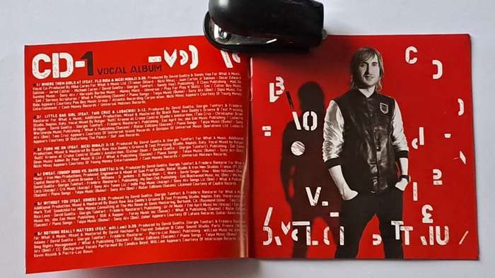 Double CD -  David Guetta  - Nothing but the beat - 2011
