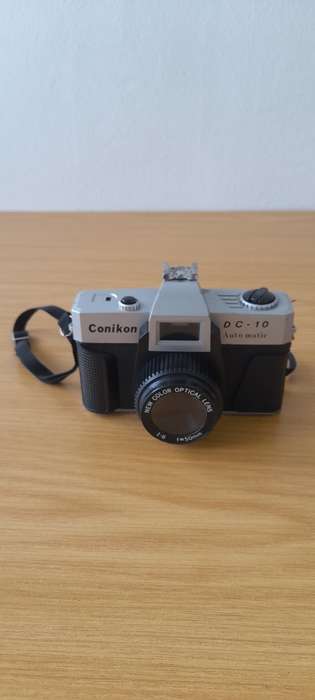 conikan DC -10 auto-matic film camera