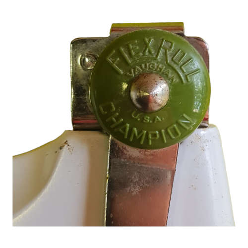 Flexroll Vaughan champion can opener for wall or table mounting, USA 1950s