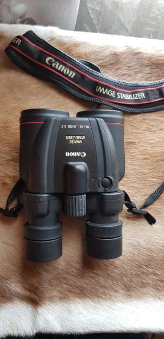 Canon 10x42 L IS Image Stabilized Binoculars ***R19999.00*** Over 20k at Orms