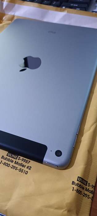 Apple - iPad Air 2 - Space Grey - 64GB - Wi-Fi + Cellular - Excellent Condition
