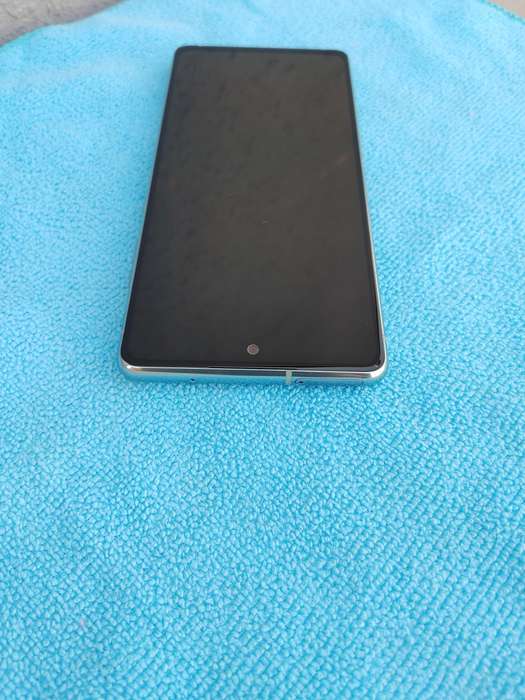 Samsung Galaxy - S20FE - 5G - 128GB - All Networks - Black - MINT CONDITION