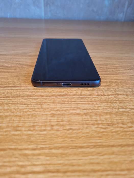 Samsung Galaxy - S21FE - 5G - Dual Sim - 128GB - All Networks - Graphite - Excellent Condition
