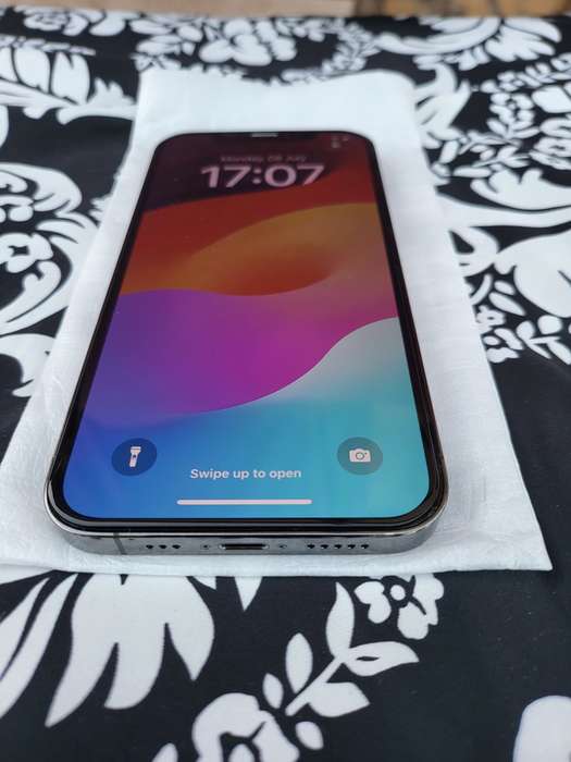 iPhone 12 Pro - Graphite - 128GB - Excellent Condition