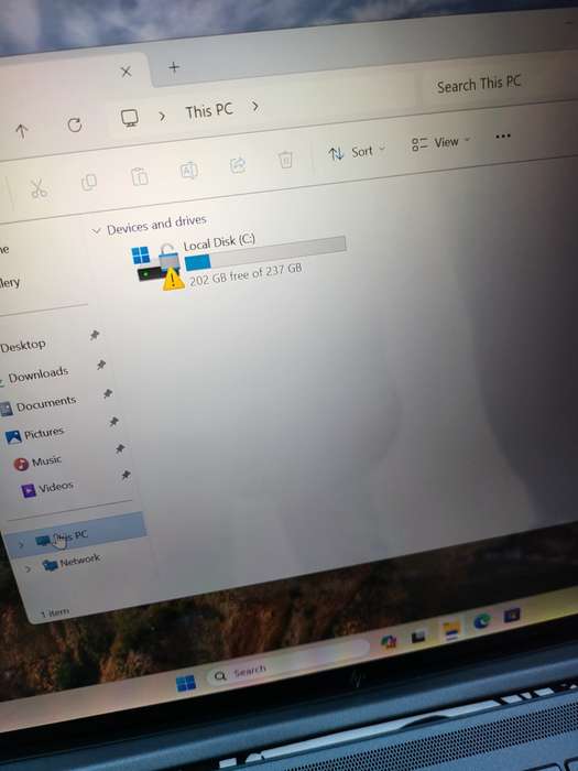 HP Elite - Dragonfly G3 - i7 12th Gen -16GB Ram - 256GB SSD - Touch Screen - Very Good Condition