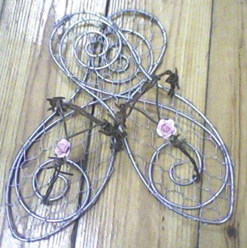 Dainty wire flip-flops with rose detail   - Lovely!
