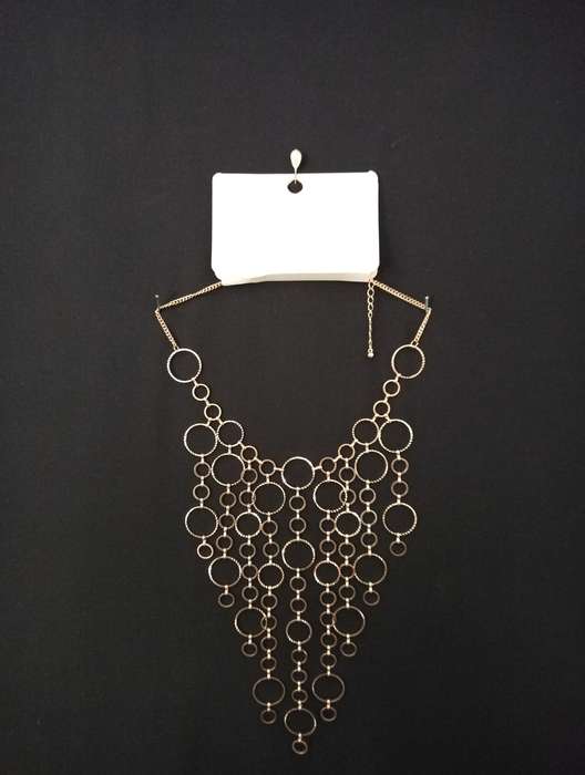 Ladies Jewelry - LOVISA glamorous long necklace in gold tones