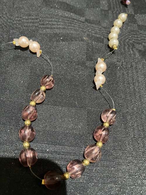 Necklace earrings