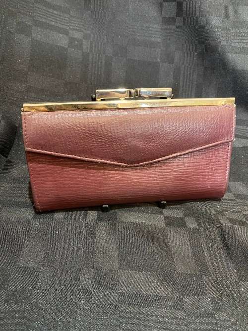 Purse/wallet leather vintage