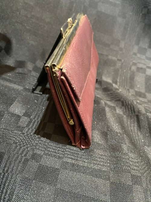 Purse/wallet leather vintage