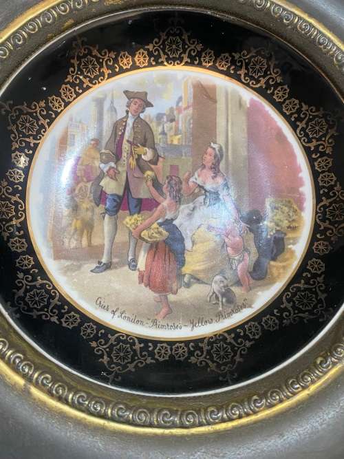 Plate display