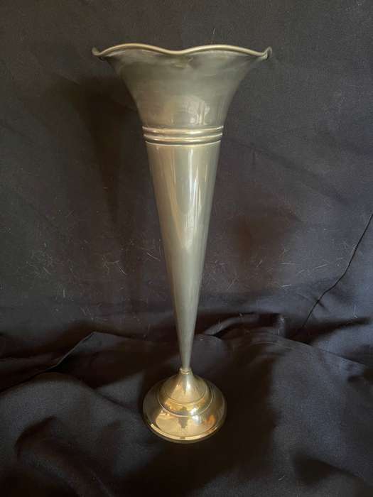 Vase trumpet silver plated(A)