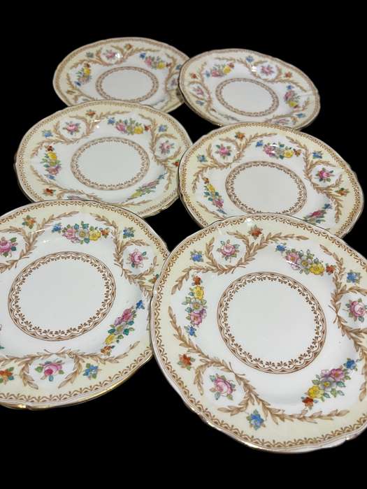 Cake/side plates Royal Stafford each