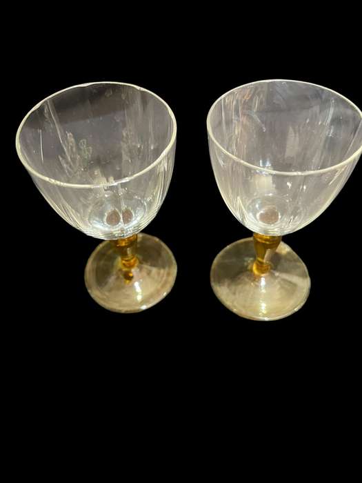 Glasses set