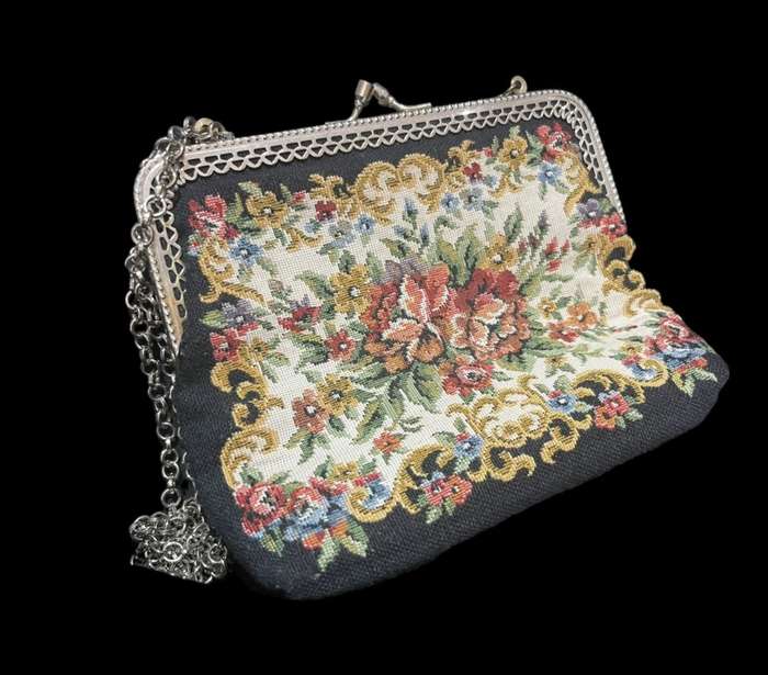 Handbag petit point