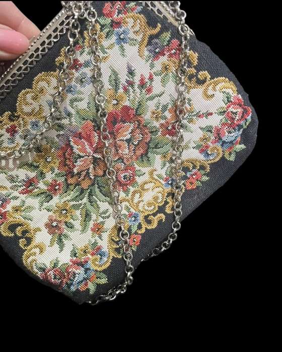 Handbag petit point