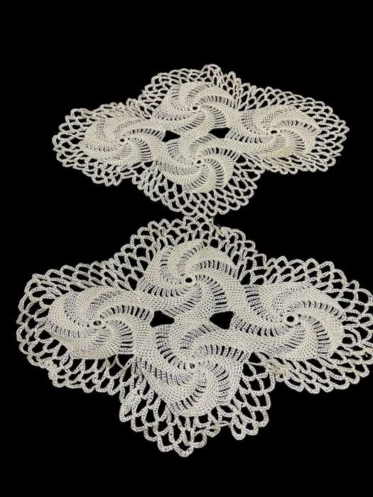 Doilies each(Nr16)