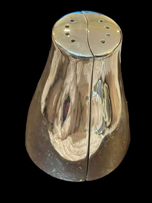 Salt pepper pots/cellars