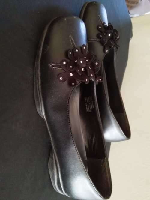 Bata comfort flats Size 6