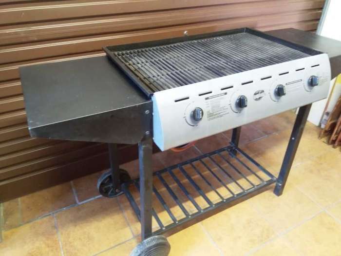 Gas braai 4 burner freestanding