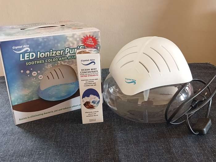 Crystal Aire LED purifier plus 200ml Ocean Mist concentrate bundle