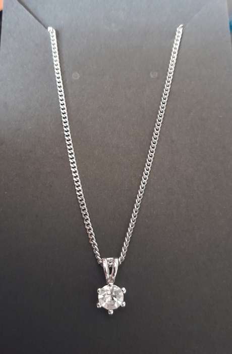 Silver Cubic Zirconia pendant chain necklace