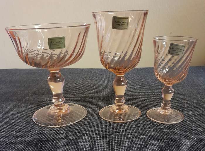 Vintage Luminarc Rosaline Pink Swirl glasses mixed set 1970s