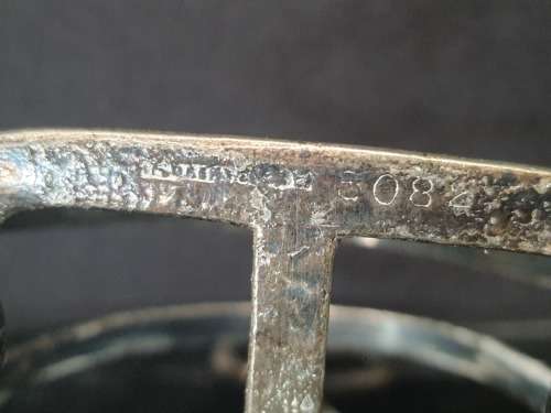 A COLLECTION OF 4 TOAST AND PLATE HOLDERS EPNS VINTAGE SOLD AS IS