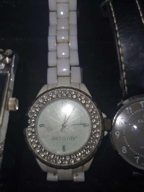 A vintage collection of woman`s watches sold as is not tested