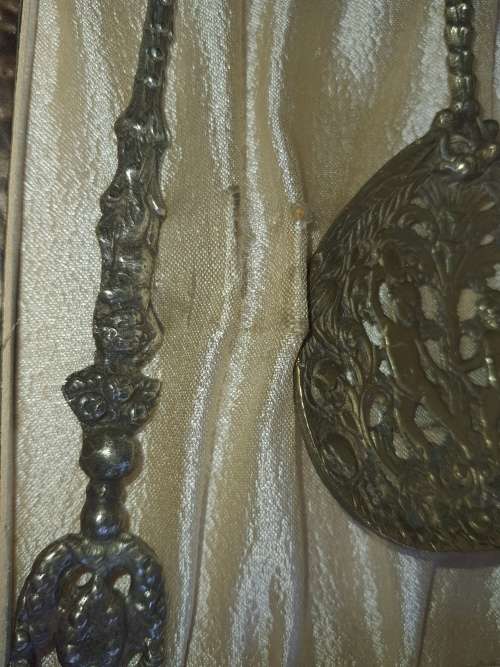 AN ANTIQUE ORNATE SALAD SERVING SET LADEL AND FORK