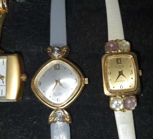 A COLLECTION OF VINTAGE WOMANS WRIST WATCHES SOLD AS IS NOT TESTED