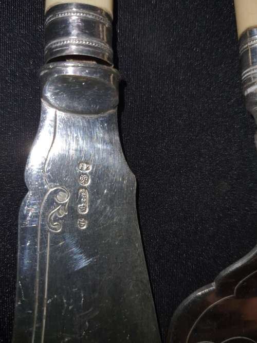 ANTIQUE BONE HANDLED CARVING KNIFE AND FORK SET WITH OTHER BONE HANDLED CUTLERY
