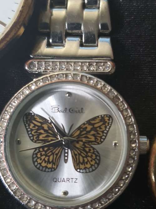 A VINTAGE JOBLOT QUARTZ WOMANS WATCHES